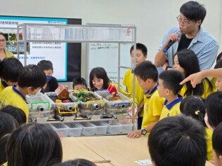 環境教育--三年級及五年級參訪海大雨水公園:LINE_ALBUM_1131011海大雨水公園參訪_241021_18