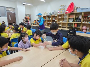 環境教育--三年級及五年級參訪海大雨水公園:LINE_ALBUM_1131011海大雨水公園參訪_241021_30